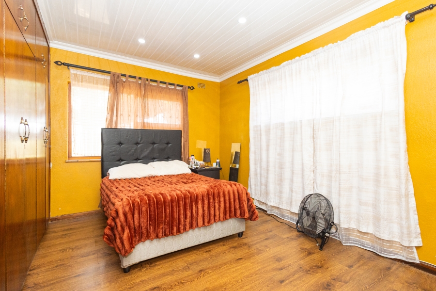 3 Bedroom Property for Sale in Peerless Park West Western Cape
